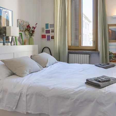 Navigli District Elegant Flat Free Wifi & Parking Apartman Milánó Kültér fotó